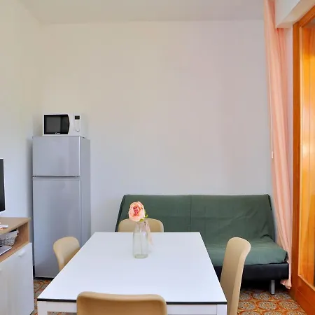 Cozy Flat With Terrace And Lift - Beahost شقة بيبيوني