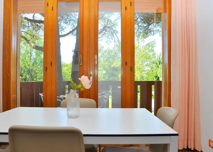 Cozy Flat With Terrace And Lift - Beahost